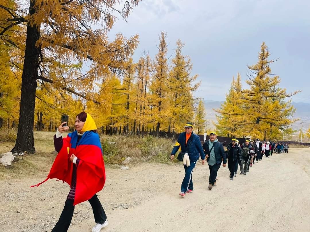 БАГШ НАРЫН БАЯРАА УУЛАНД АЛХАЖ ТЭМДЭГЛЭЛЭЭ.